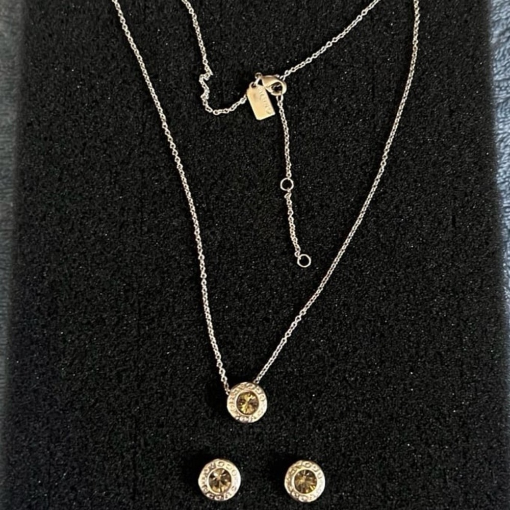 Coach Open Circle Stone necklace and stud earrings set